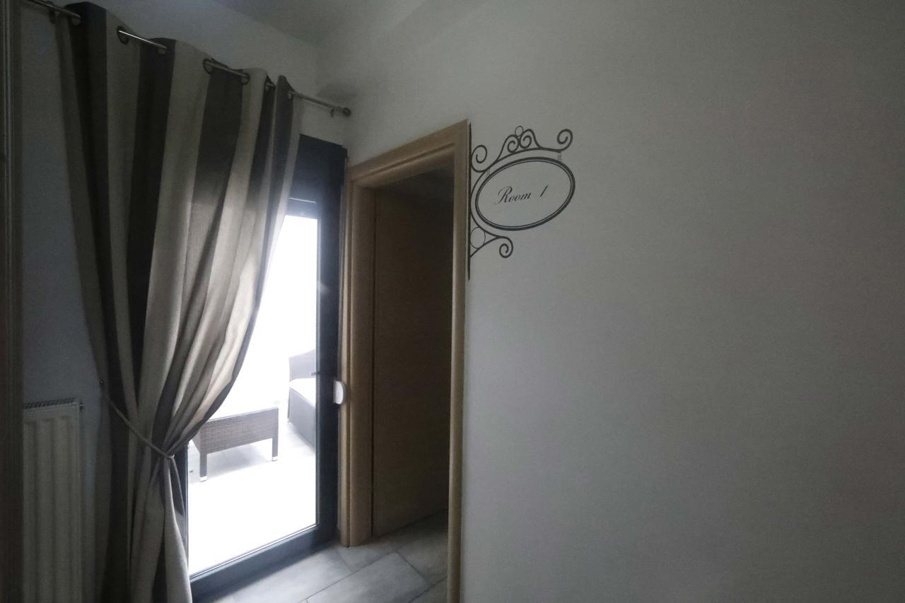 Gazi Boutique Apartment 2 Athena Bagian luar foto