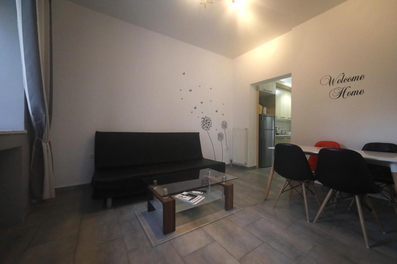 Gazi Boutique Apartment 2 Athena Bagian luar foto